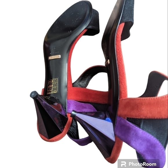 HP. Gucci Colour Blocked Sandals - Picture 6 of 12